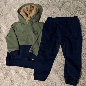 Boys Eddie Bauer Sweatsuit